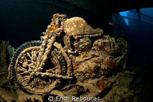 Bikes are cool. Underwater bikes are cooler :)
SS Thistl... by Erich Reboucas 
